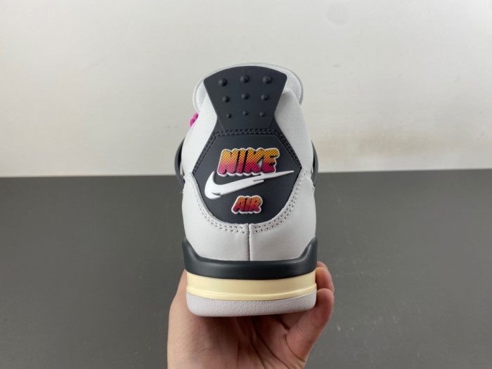 Air Jordan 4 Retro COMIC JA1135-100