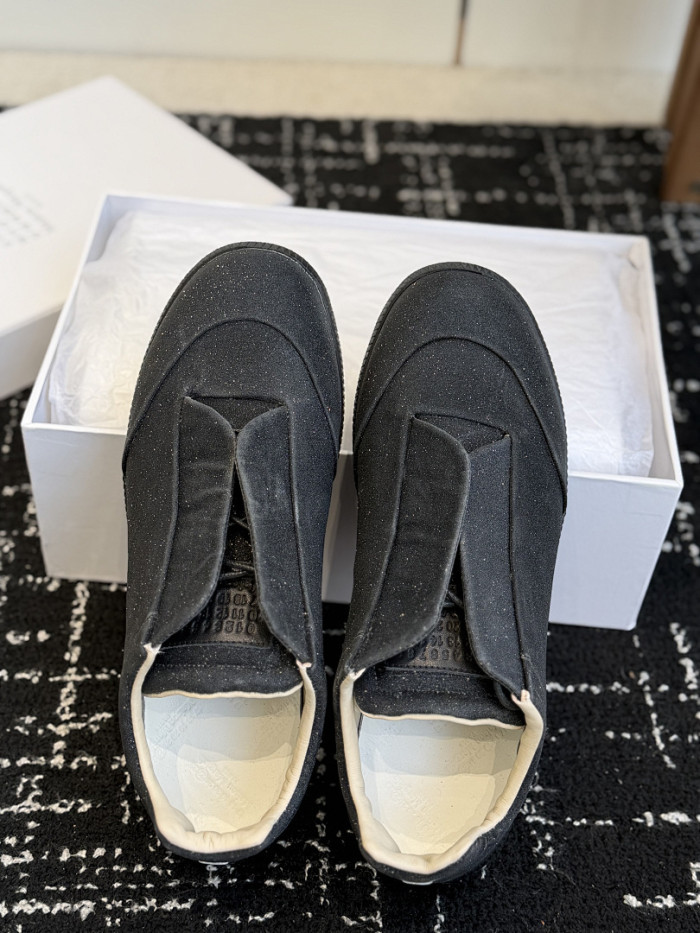 Ma1s0n Marg*e1a CALFSKIN S57WS0363