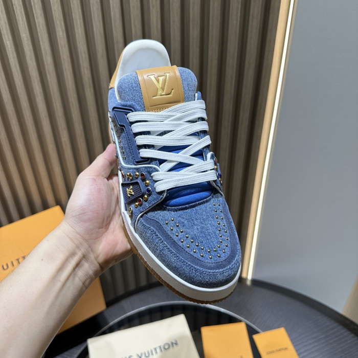 LV snekaers L0000833