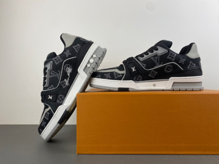 LV snekaers L0000756