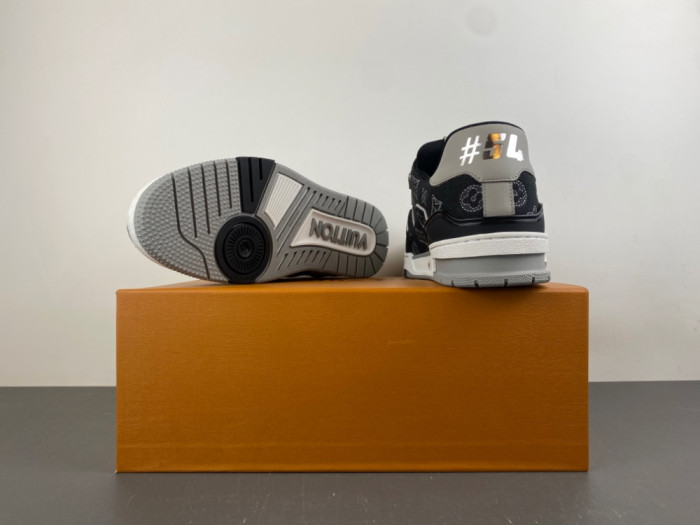 LV snekaers L0000756