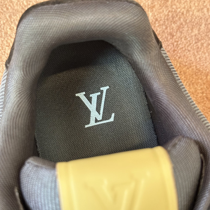LV snekaers L0000805