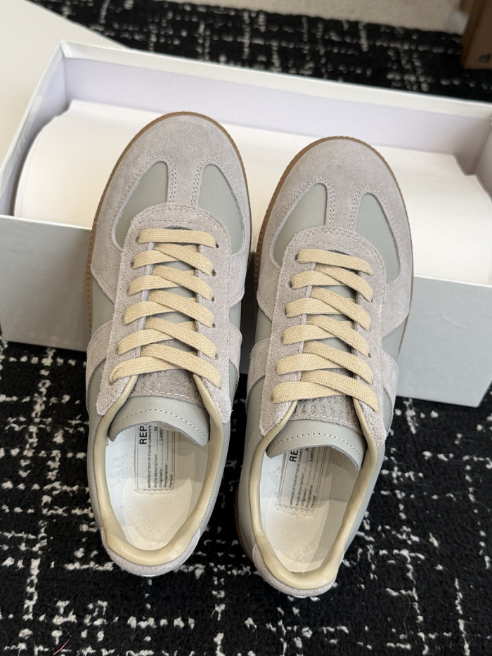 Ma1s0n Marg*e1a CALFSKIN S57WS0393