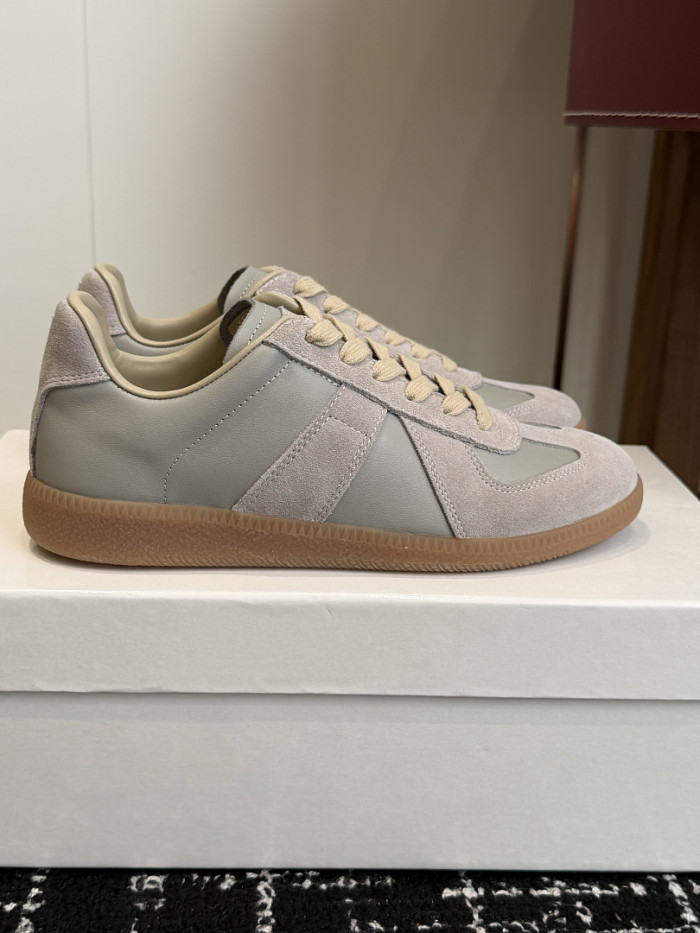 Ma1s0n Marg*e1a CALFSKIN S57WS0393