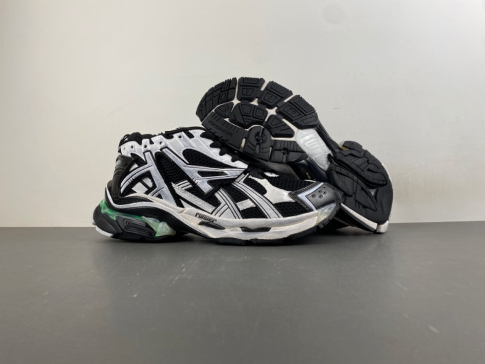 Ba1en*iaga Runner LED sneaker W3RB2 9010
