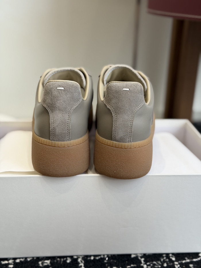 Ma1s0n Marg*e1a CALFSKIN S57WS0382