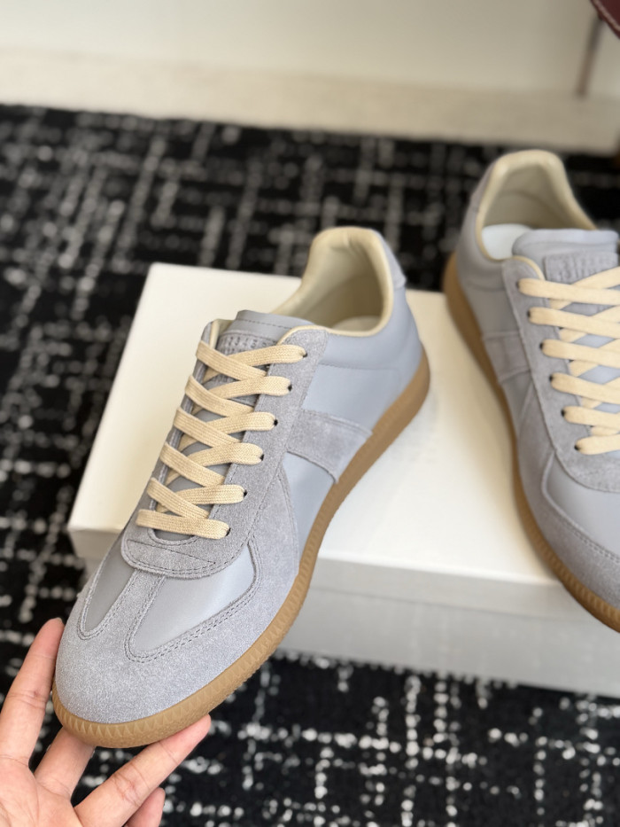 Ma1s0n Marg*e1a CALFSKIN S57WS0434