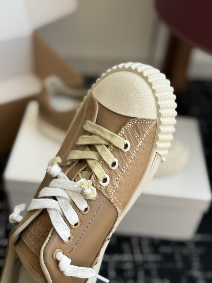 Ma1s0n Marg*e1a CALFSKIN S57WS0419