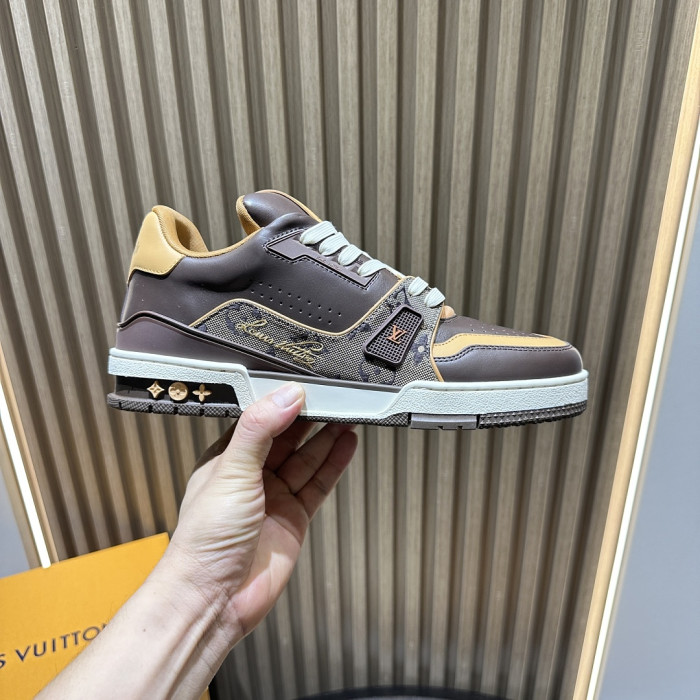 LV snekaers L0000771