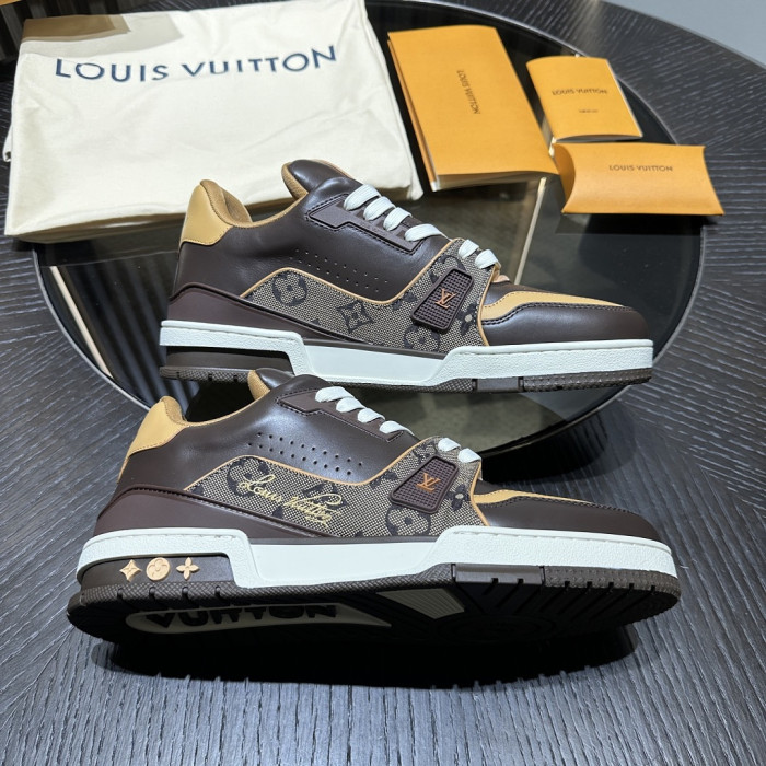 LV snekaers L0000771