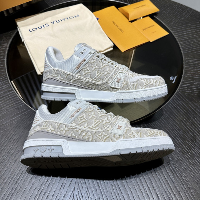 LV snekaers L0000872