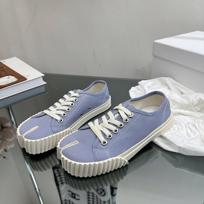 Ma1s0n Marg*e1a CALFSKIN S57WS0370