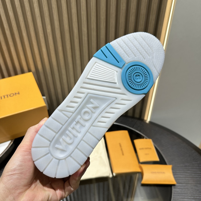 LV snekaers L0000770