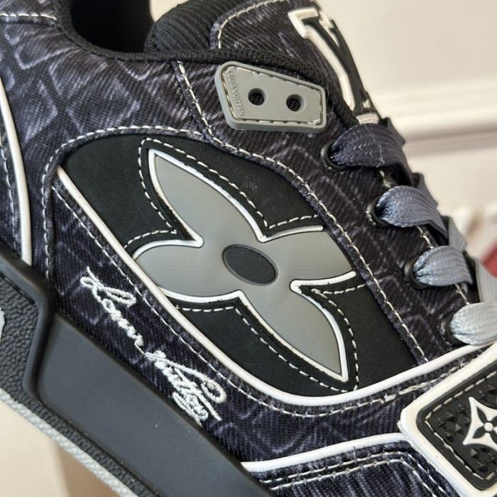 LV snekaers L0000459