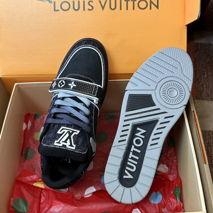 LV snekaers L0000459