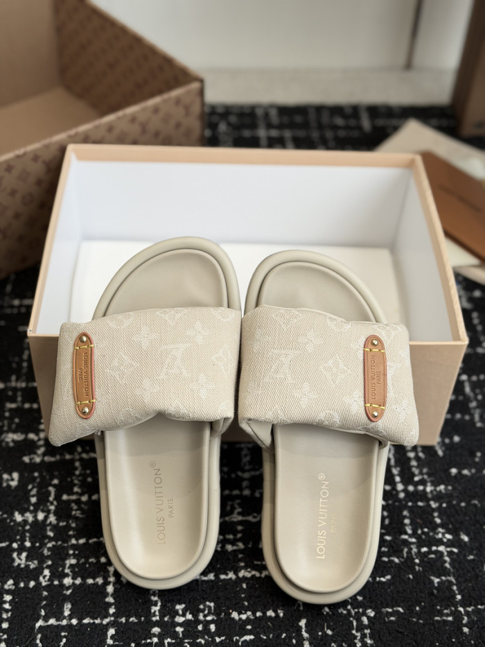 L&V sandal 260