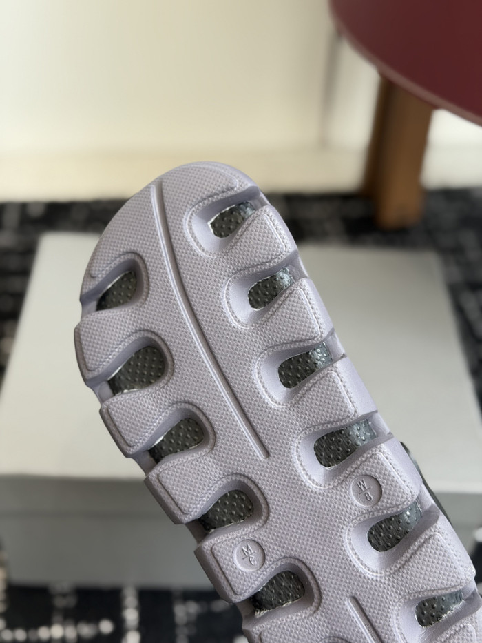 Balenciag* Sandal BS121