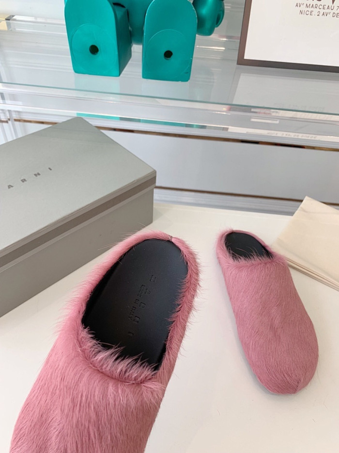 Marni Slides M015