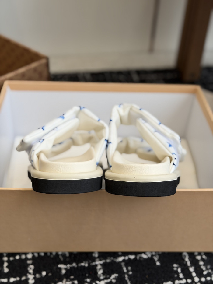 L&V sandal 252
