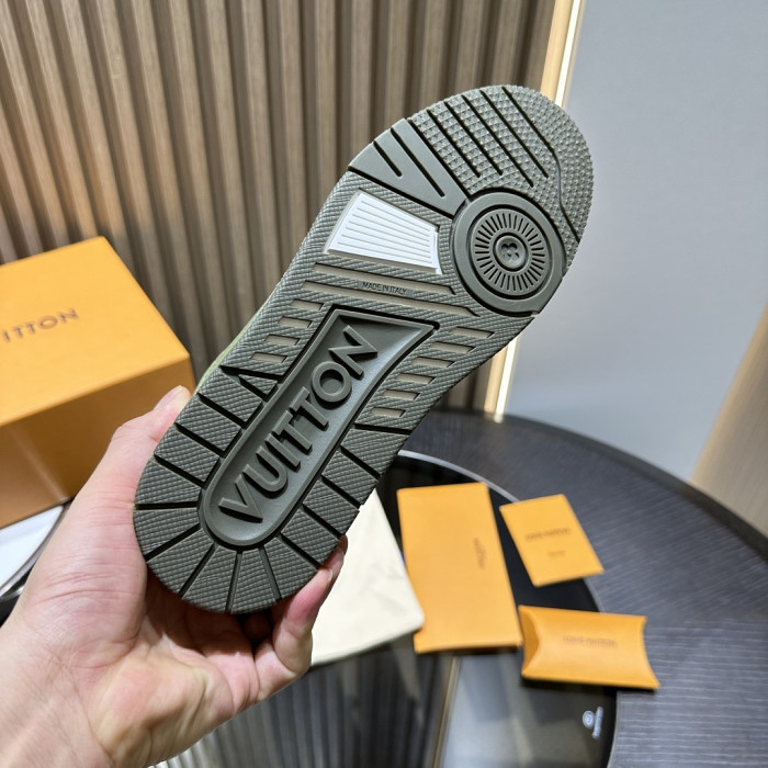 LV snekaers L0000831