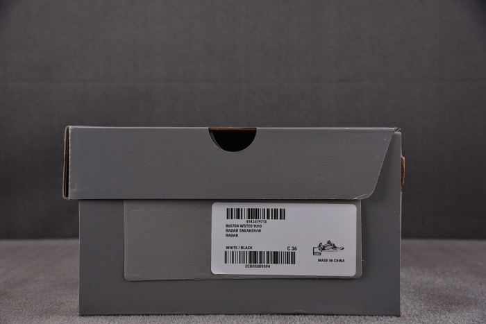 Ba1en*iaga Radar sneaker WSTE0 9010