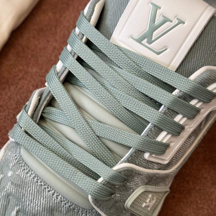 LV snekaers L0000816