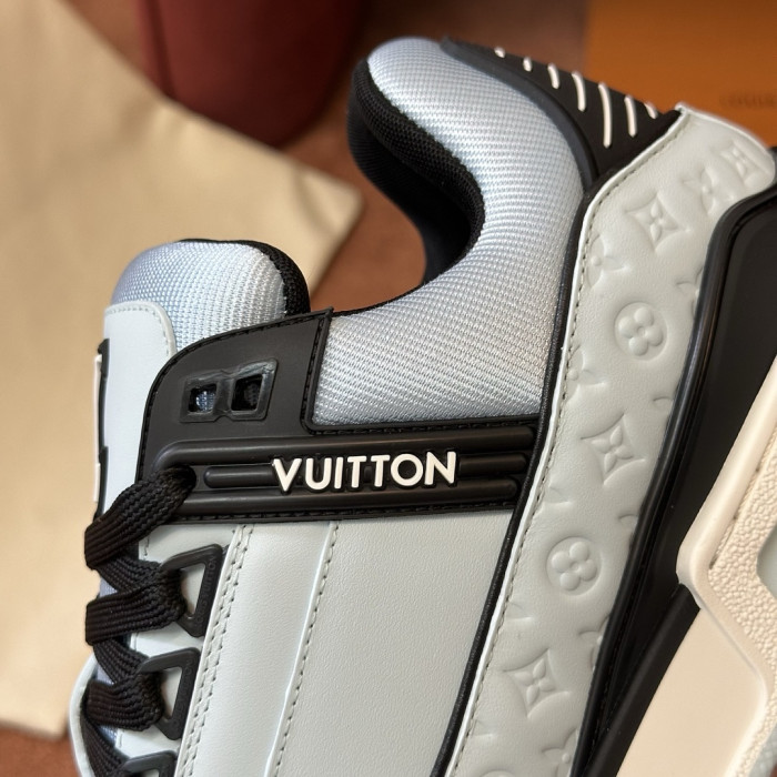LV snekaers L0000901