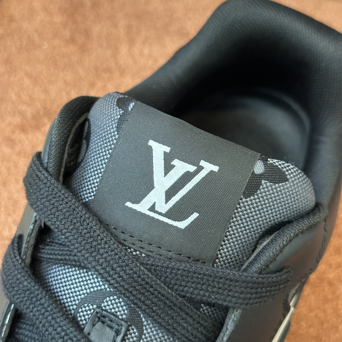 LV snekaers L0000802