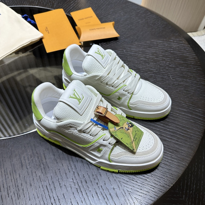 LV sneakers L0000861