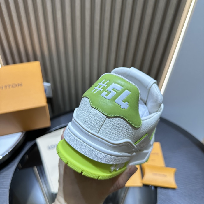 LV sneakers L0000861