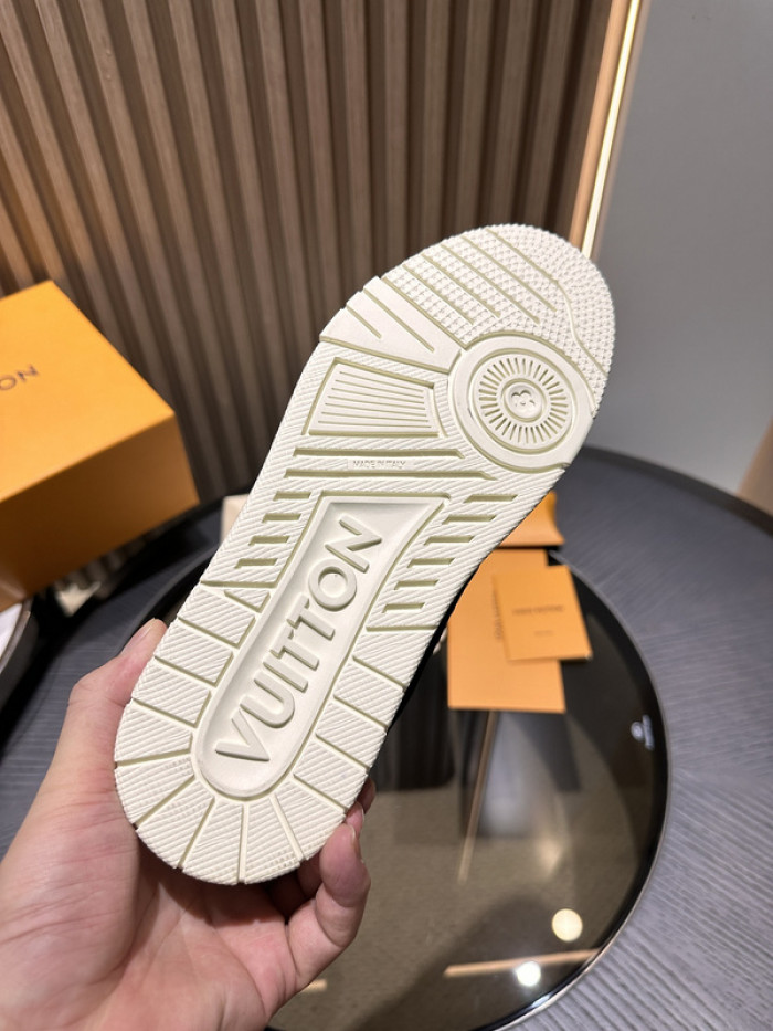 LV snekaers L0000398