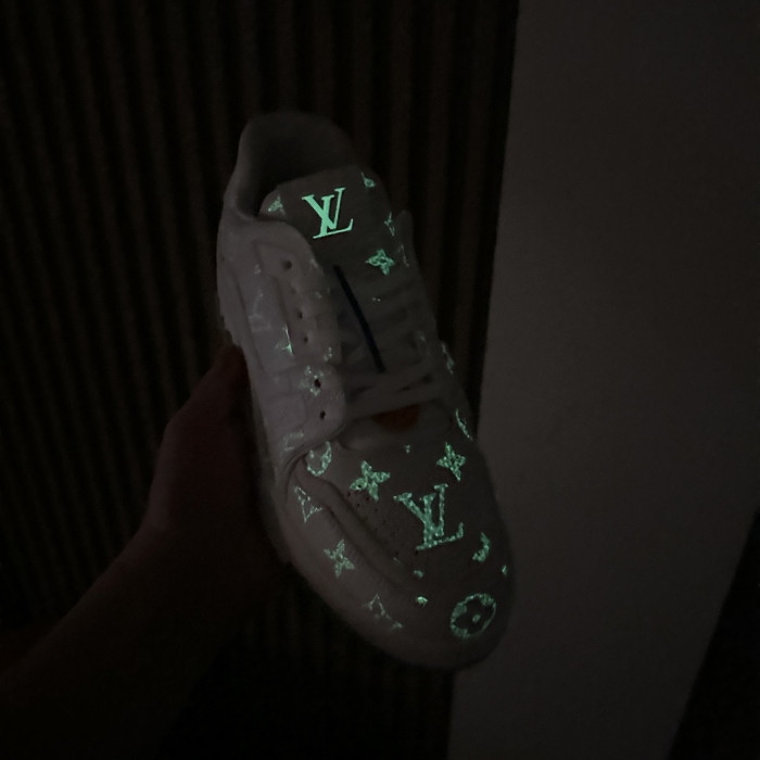 LV snekaers L0000882