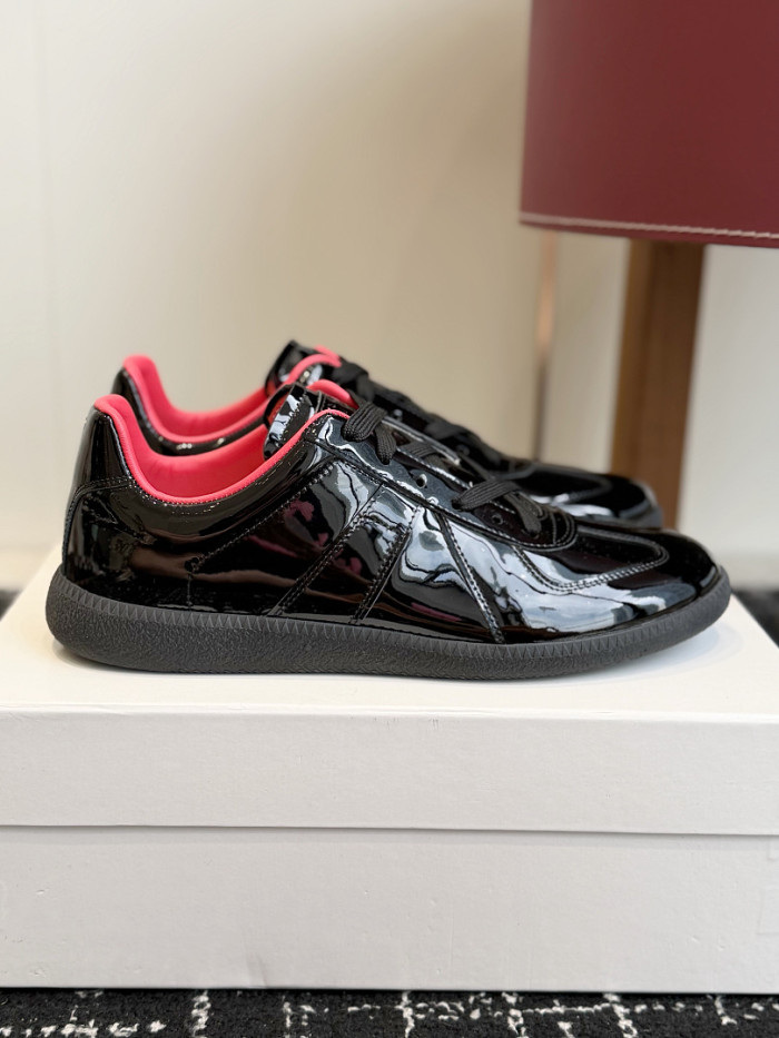 Ma1s0n Marg*e1a CALFSKIN S57WS0402
