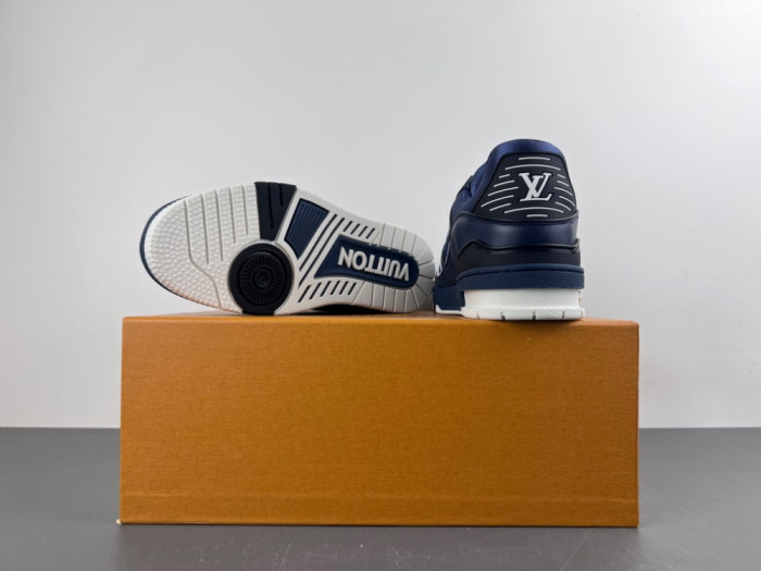 LV snekaers L0000761