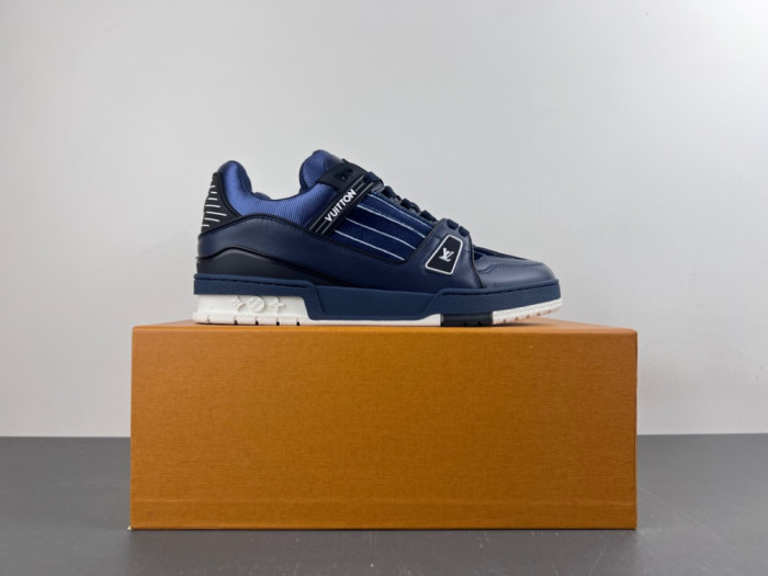 LV snekaers L0000761