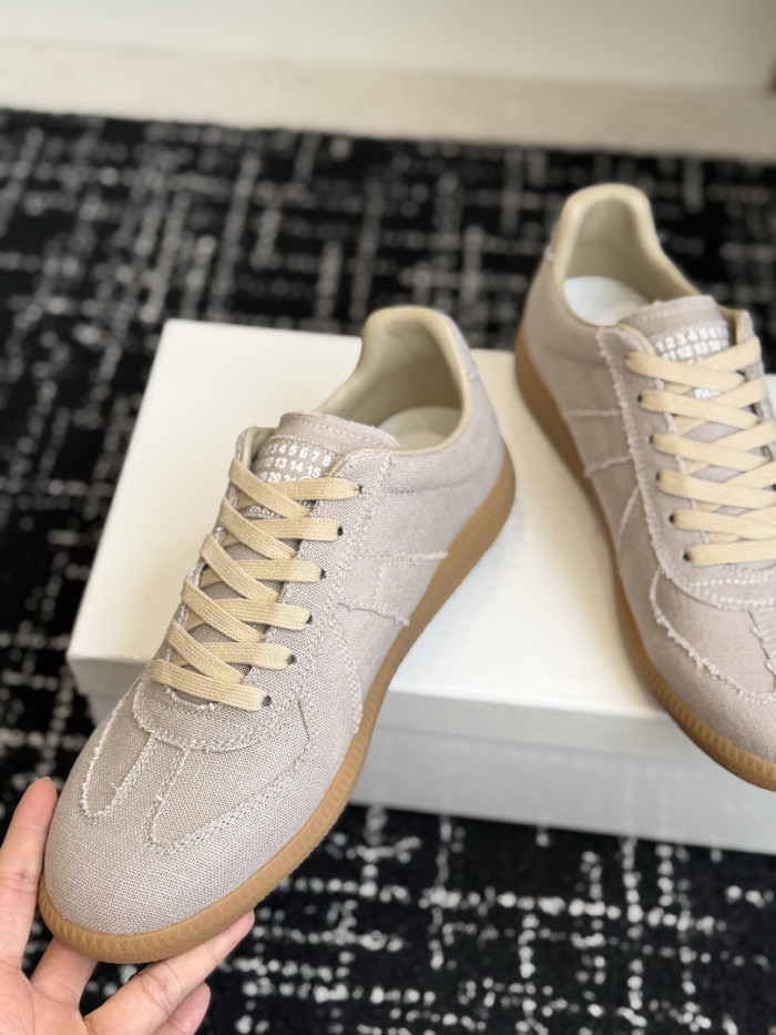 Ma1s0n Marg*e1a CALFSKIN S57WS0440