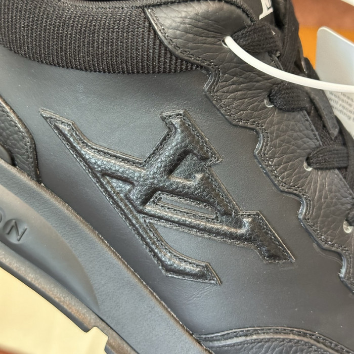 LV snekaers L0000559