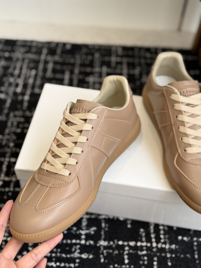 Ma1s0n Marg*e1a CALFSKIN S57WS0444