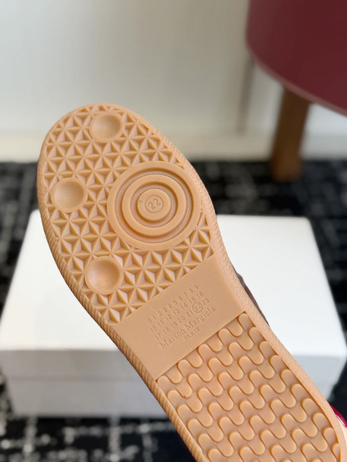 Ma1s0n Marg*e1a CALFSKIN S57WS0407