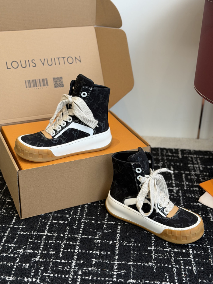 LV sneakers L0000857