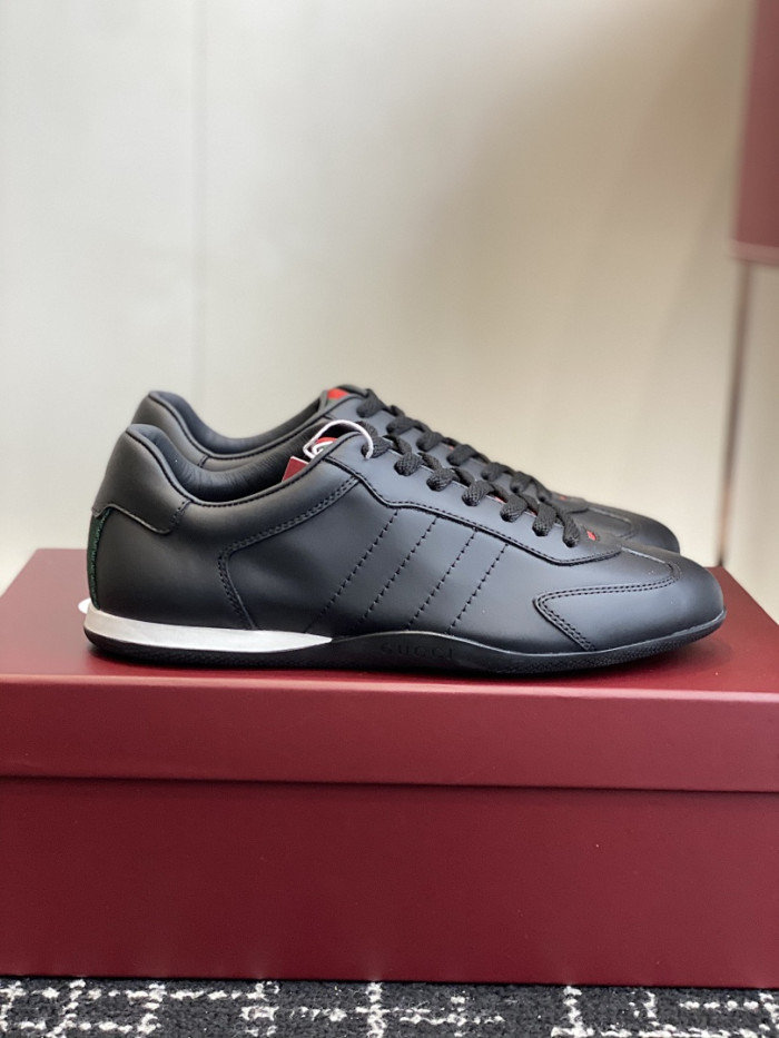 Gv*c* SNEAKER GC198