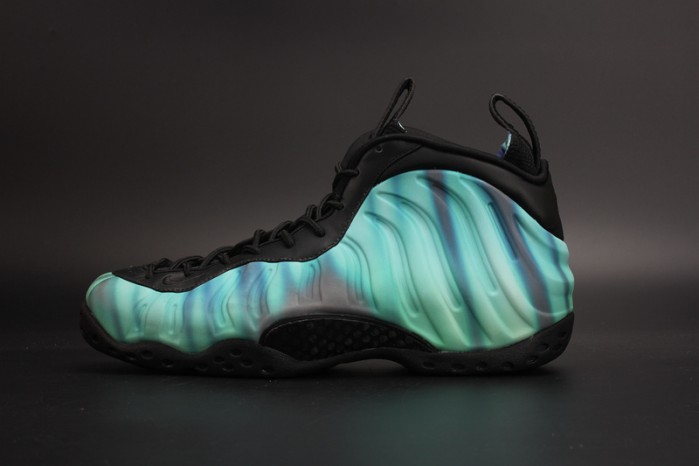 nike air foamposite one “N0r*hern lights” black/green mens 840559-001