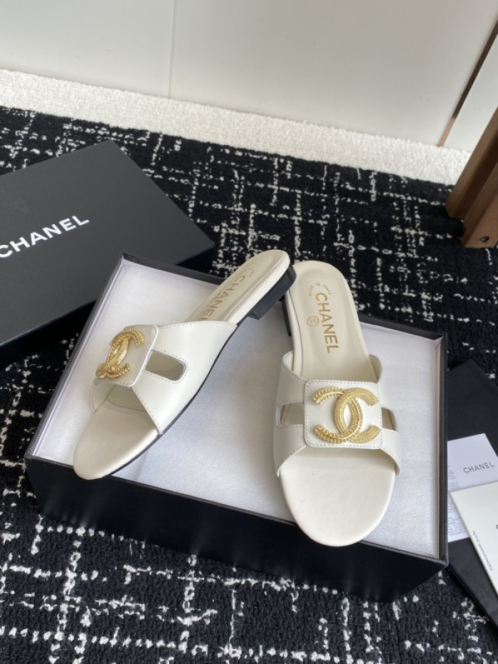 Chane* Sandal CS38