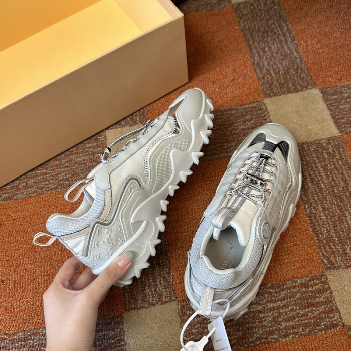 LV snekaers L0000411