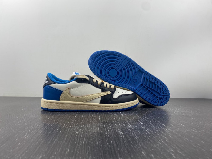 TRAVIS SCOTT X AIR JORDAN 1 LOW Fragment KIDS DM7866 140