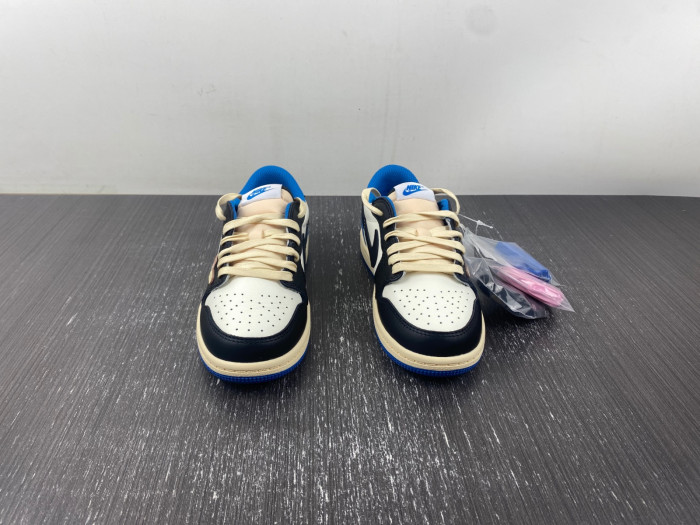 TRAVIS SCOTT X AIR JORDAN 1 LOW Fragment KIDS DM7866 140