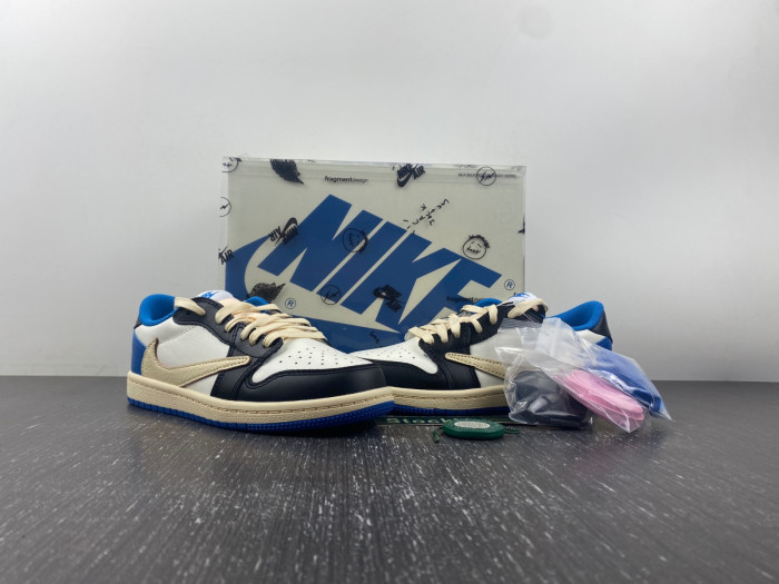 TRAVIS SCOTT X AIR JORDAN 1 LOW Fragment KIDS DM7866 140
