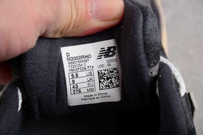 New Balance 2002 M2002RHO