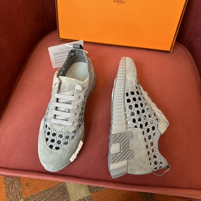 H**me5 snekaers hm018