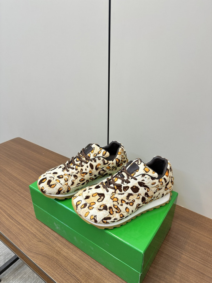 b0tt*ga Ven*ta sneakers bv00056